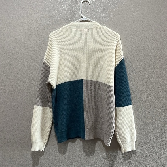 Pink Lily Women’s Sweater Crew Neck Block Design Long Sleeve Cream Gray Blue SzM - Picture 6 of 9